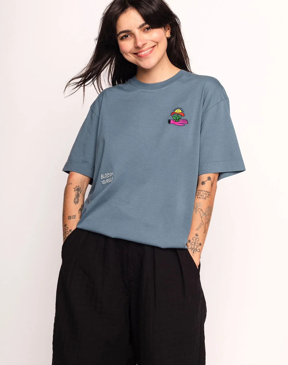 OLOW Blossom Yourself T-shirt bleu acier coton bio