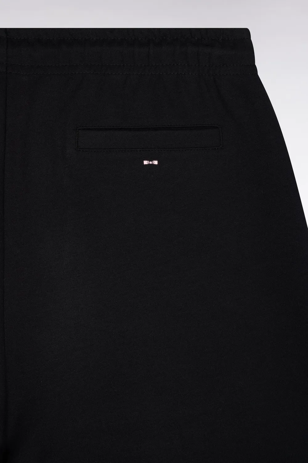 Eden Park jogging interlock coton noir coupe droite