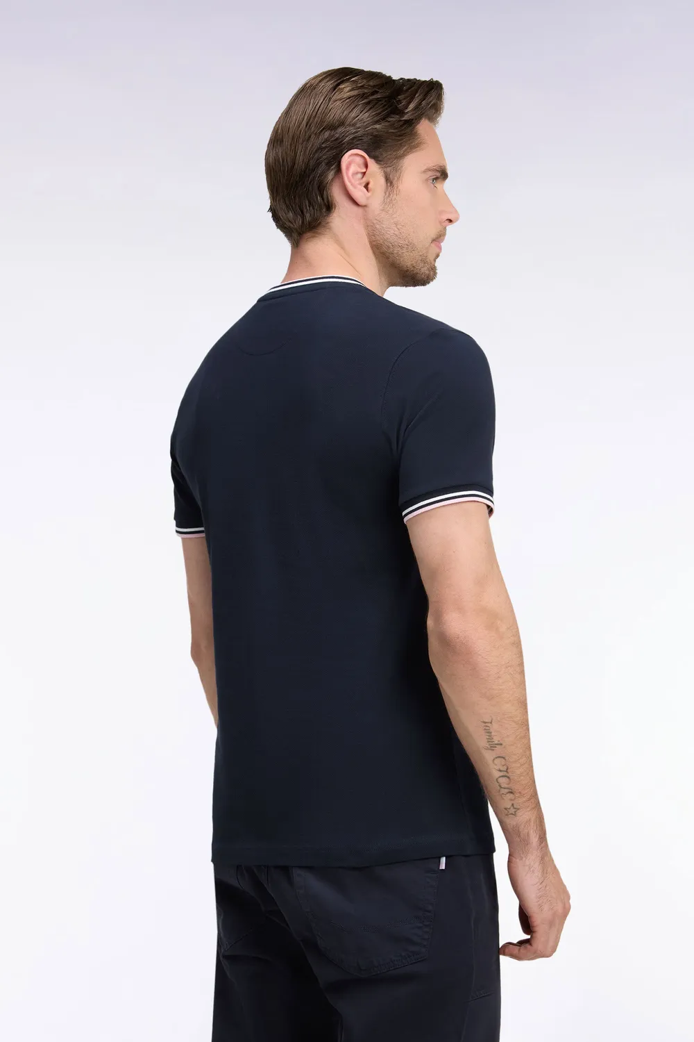 Eden Park T-shirt marine col bord-côtes rayés coupe droite
