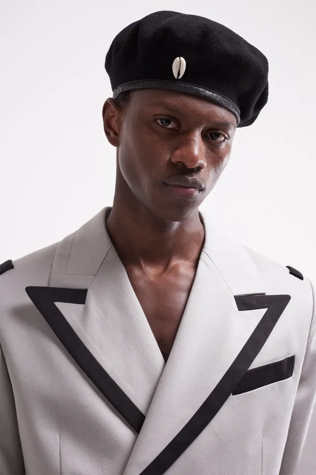 French Deal Kodjia béret laine noire 1 cauri oversize