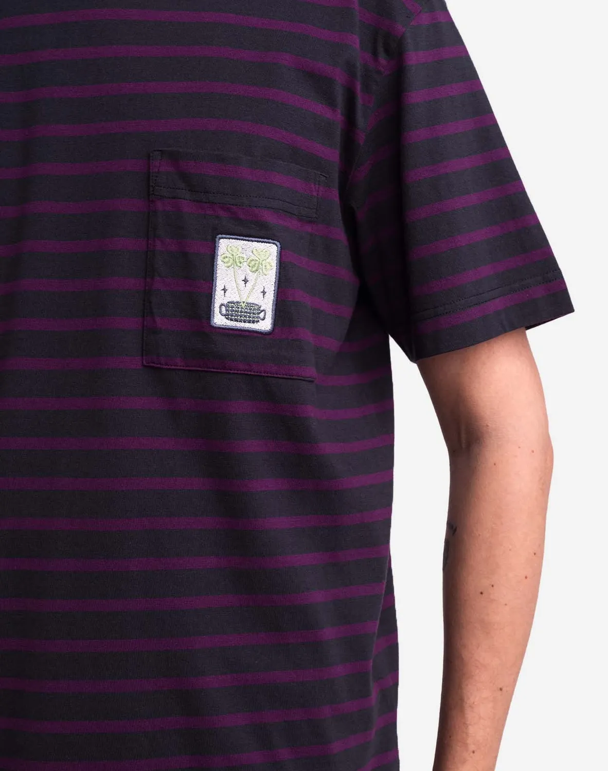 OLOW Clover t-shirt ample rayé prune noir poche poitrine