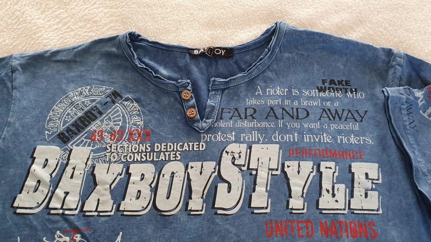 Subliminal Mode BX148 t-shirt col V boutonné gris clair