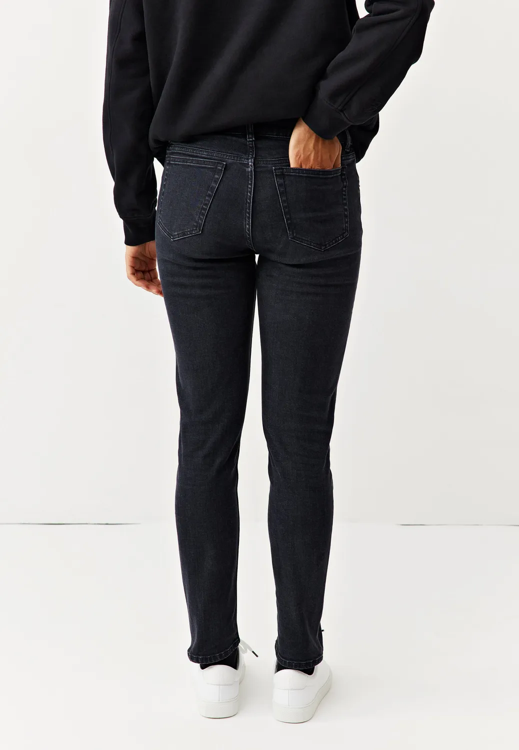 Loom Le jean slim noir coton bio