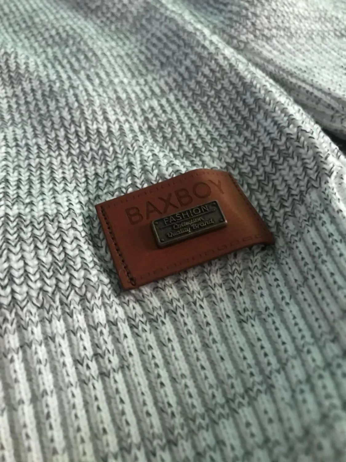 Subliminal Mode BX52205 pull col V cordon