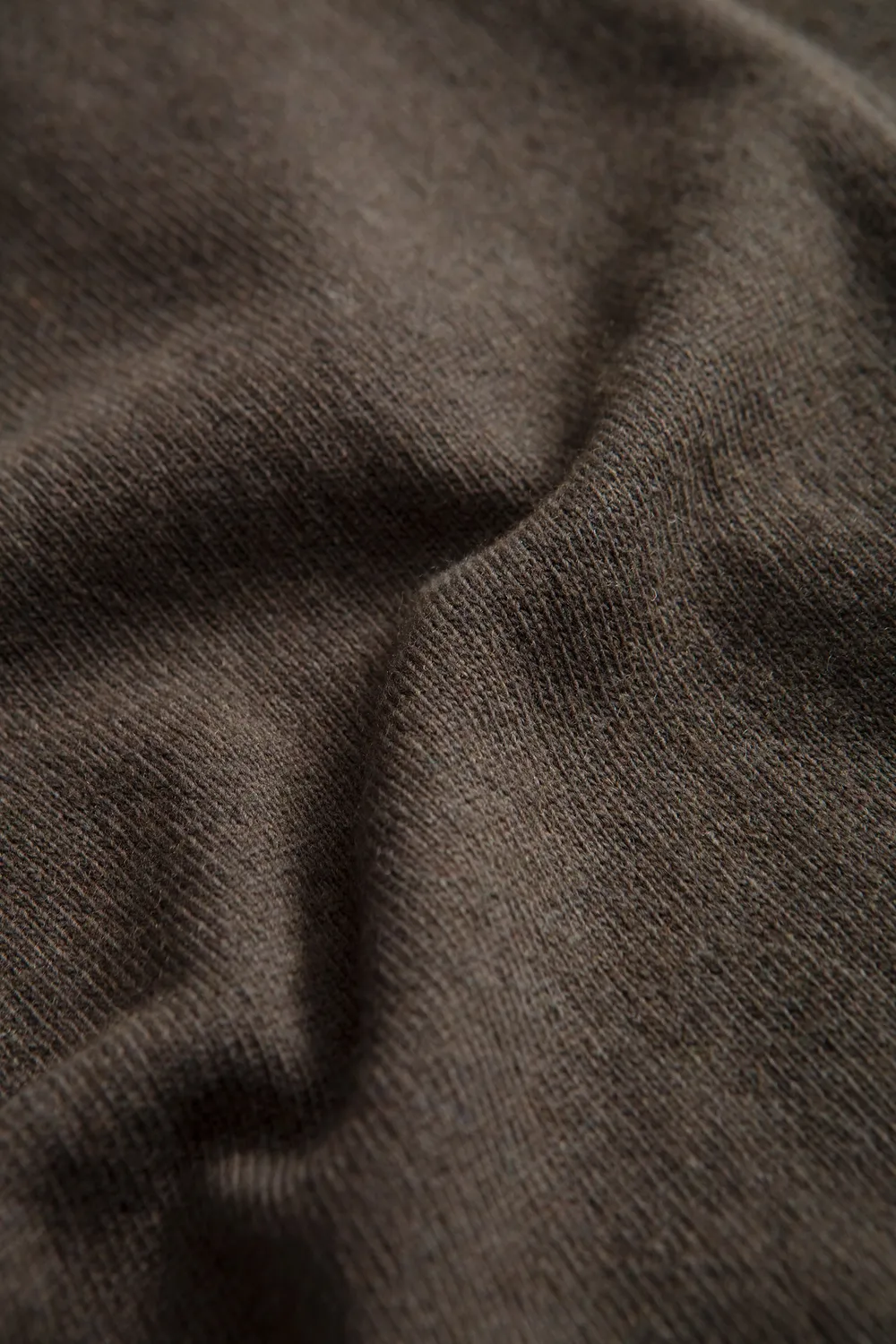 Edmmond Studios Lyra Sweater pull kaki laine cachemire