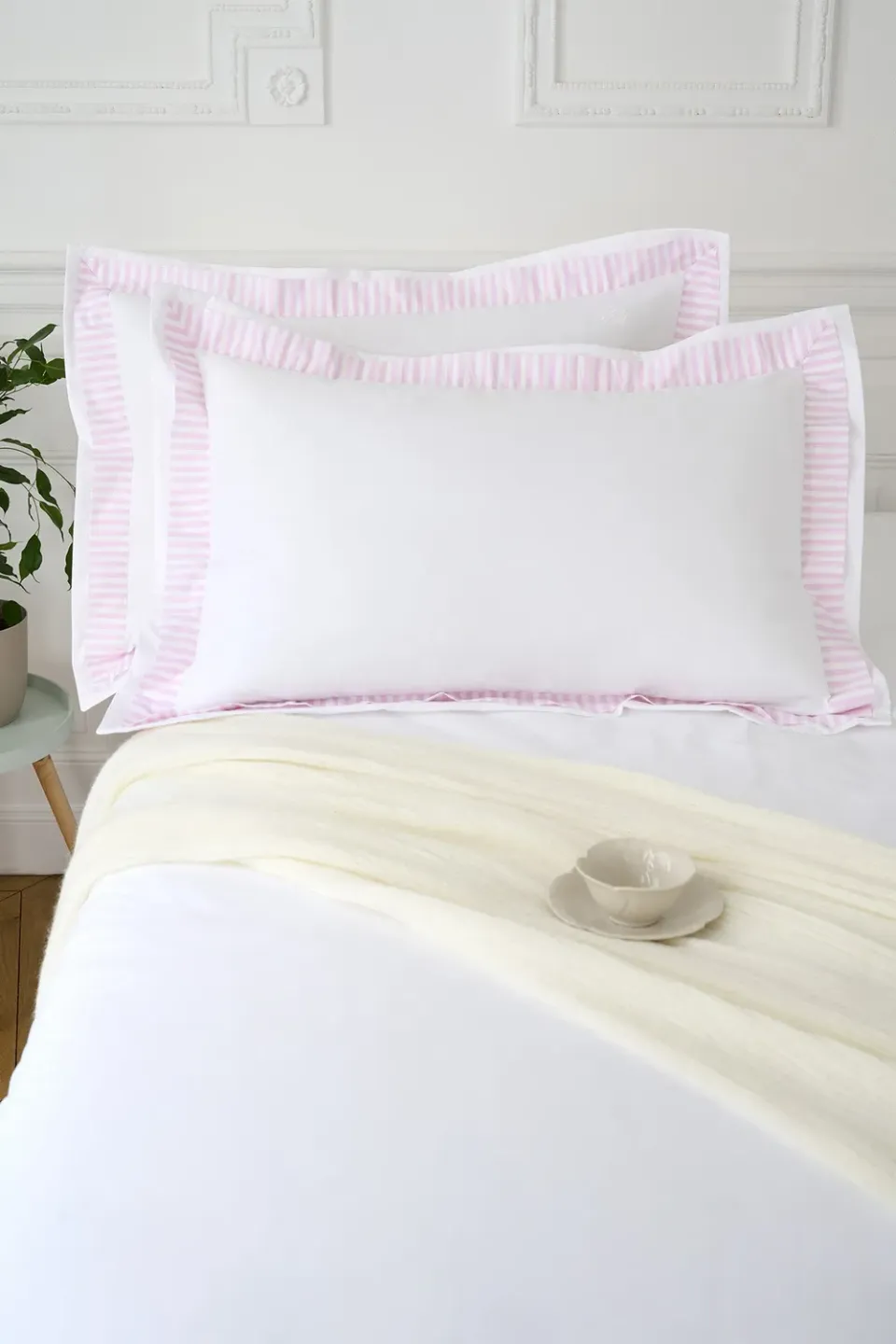 Eden Park lot 2 taies oreiller 50x75 blanc bordure rose