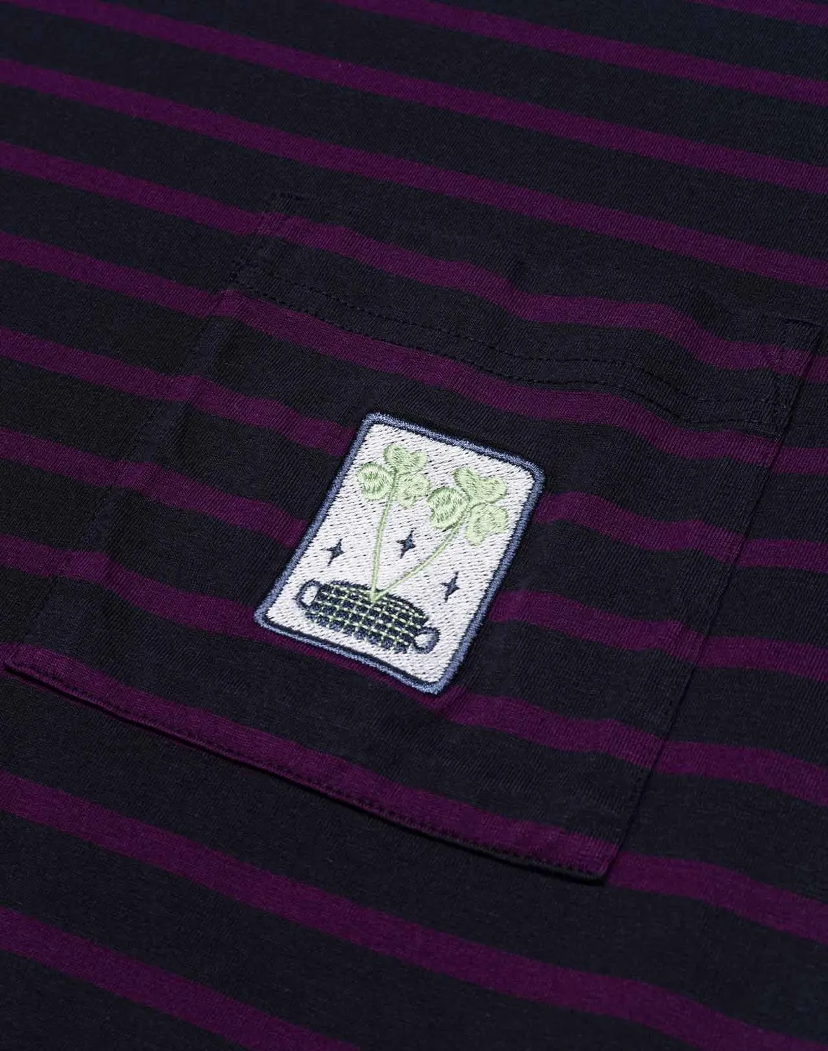 OLOW Clover t-shirt ample rayé prune noir poche poitrine