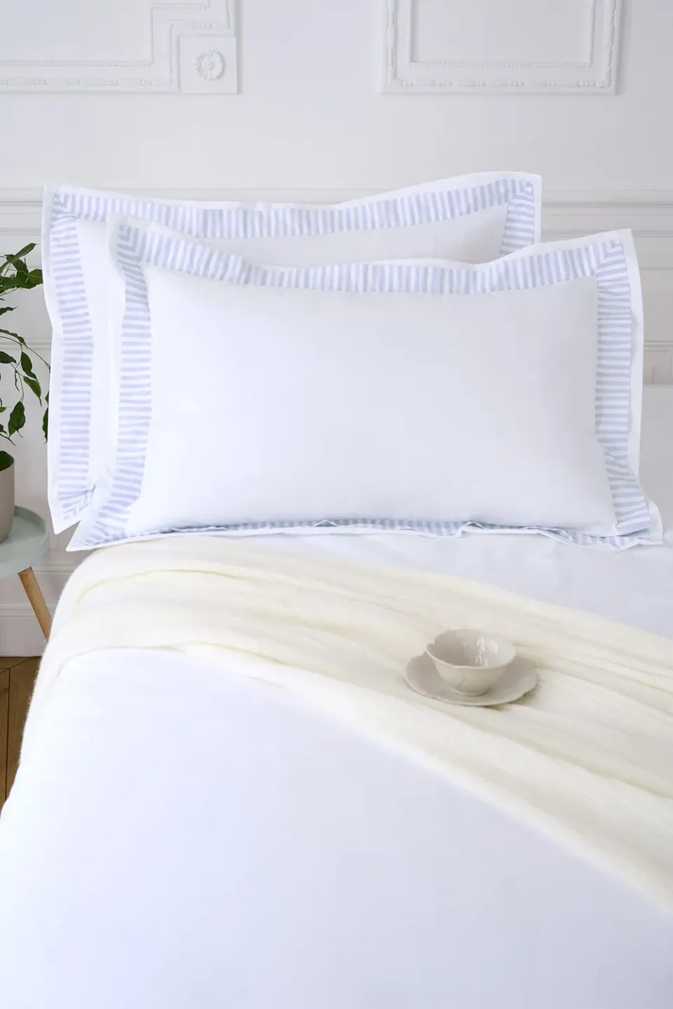 Eden Park taies oreiller 50x75 cm coton blanc bordure ciel lot 2