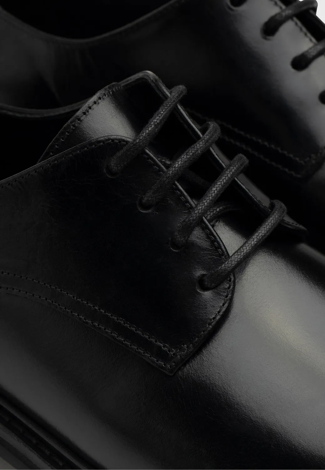 Loom Les derbies chaussures cuir noir semelle Vibram