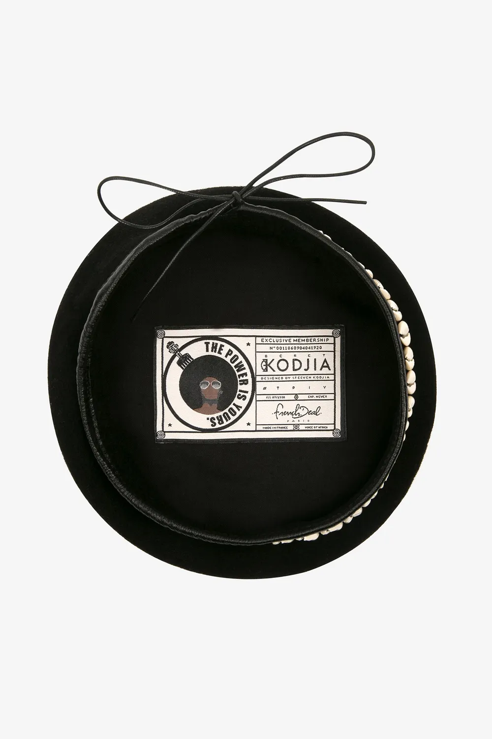French Deal Kodjia béret ligne cauris laine noire