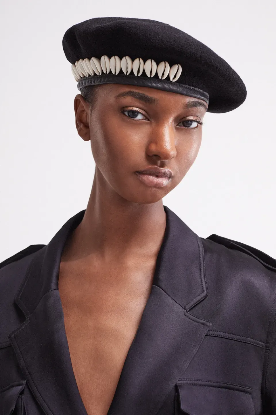 French Deal Kodjia béret laine cauris oversize