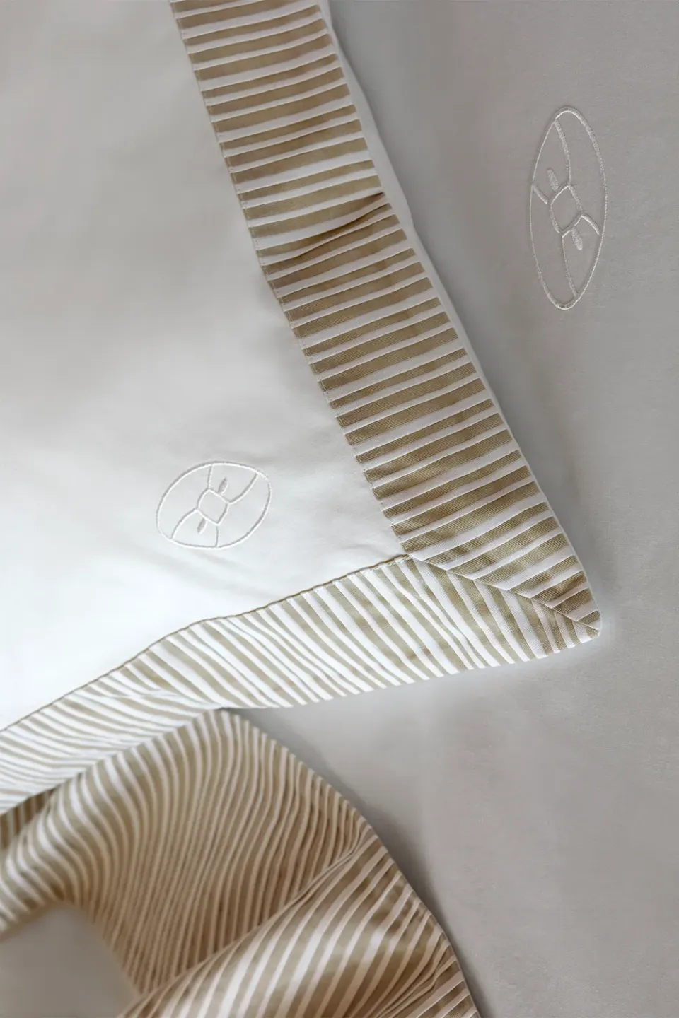 Bulle ovale lot 2 taies coton percale 65x65
