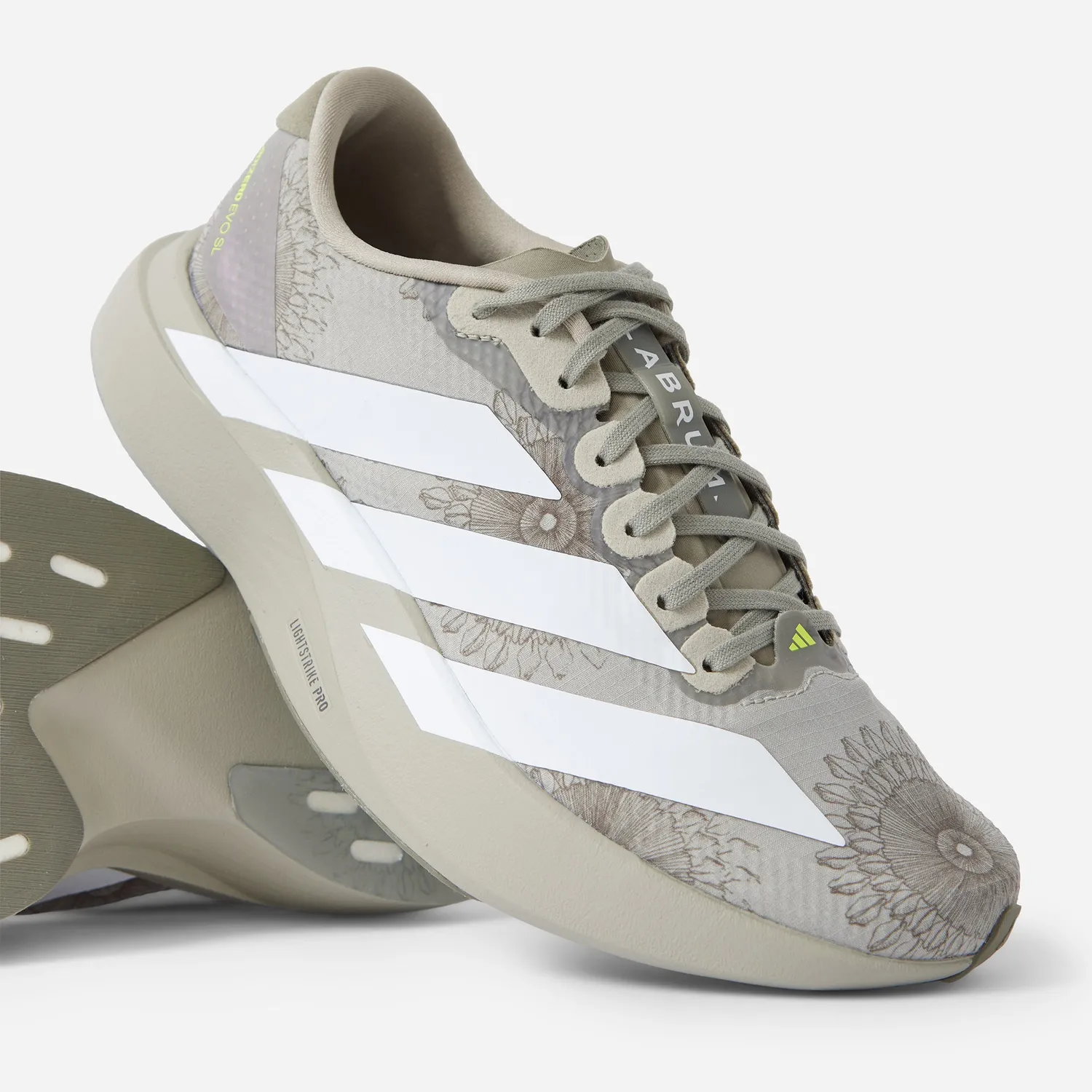 Labrum x adidas Adizero EVO SL chaussure sesame running