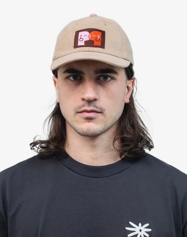 OLOW Kiss casquette six panel sable coton