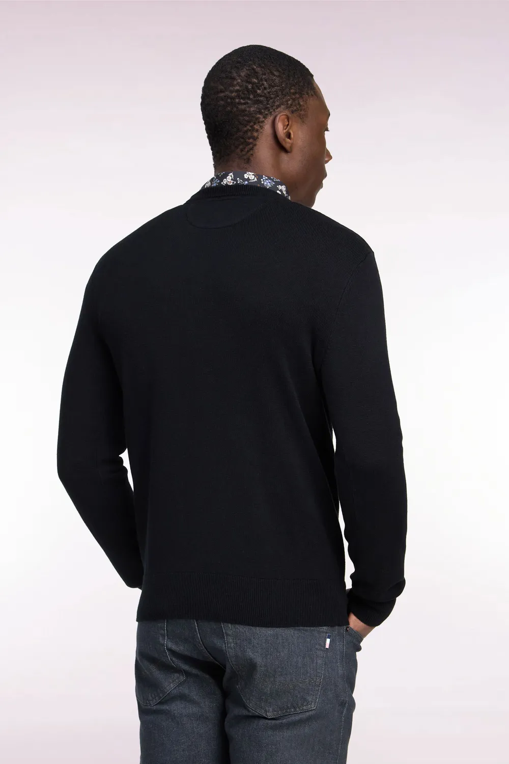 Eden Park H26MAIPU0003 pull laine noir col V droit