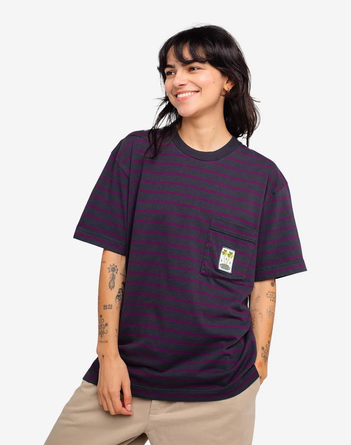 OLOW Clover t-shirt ample rayé prune noir poche poitrine